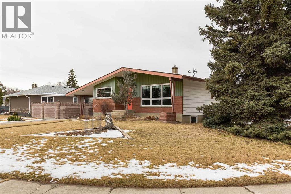 Single Family House Bungalow for Sale in   Street S Glendale Lethbridge 