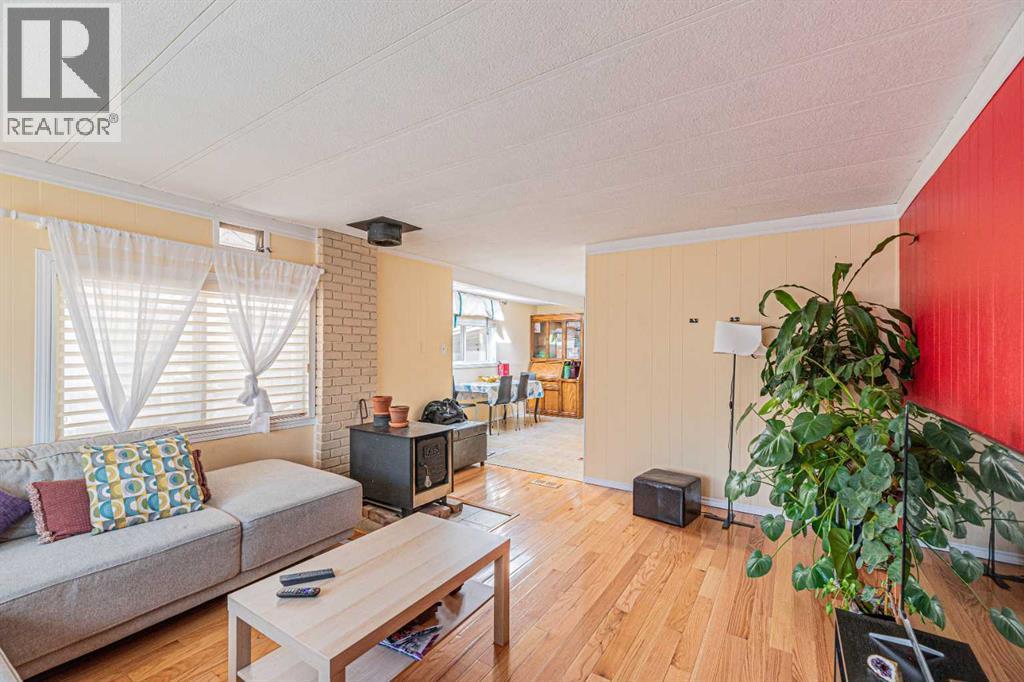 Single Family House Mobile Home for Sale in    Street NW Greenwood/Greenbriar Calgary 