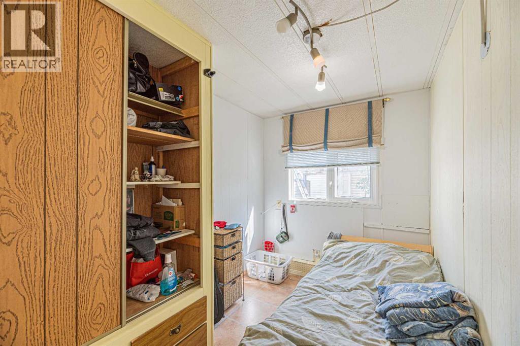 Single Family House Mobile Home for Sale in    Street NW Greenwood/Greenbriar Calgary 