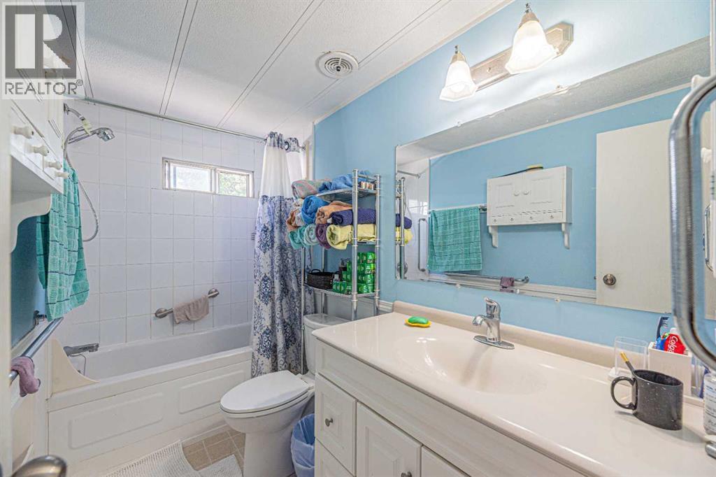 Single Family House Mobile Home for Sale in    Street NW Greenwood/Greenbriar Calgary 