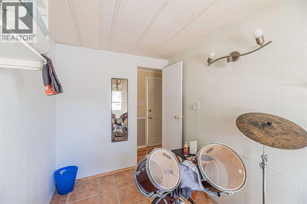 Single Family House Mobile Home for Sale in    Street NW Greenwood/Greenbriar Calgary 