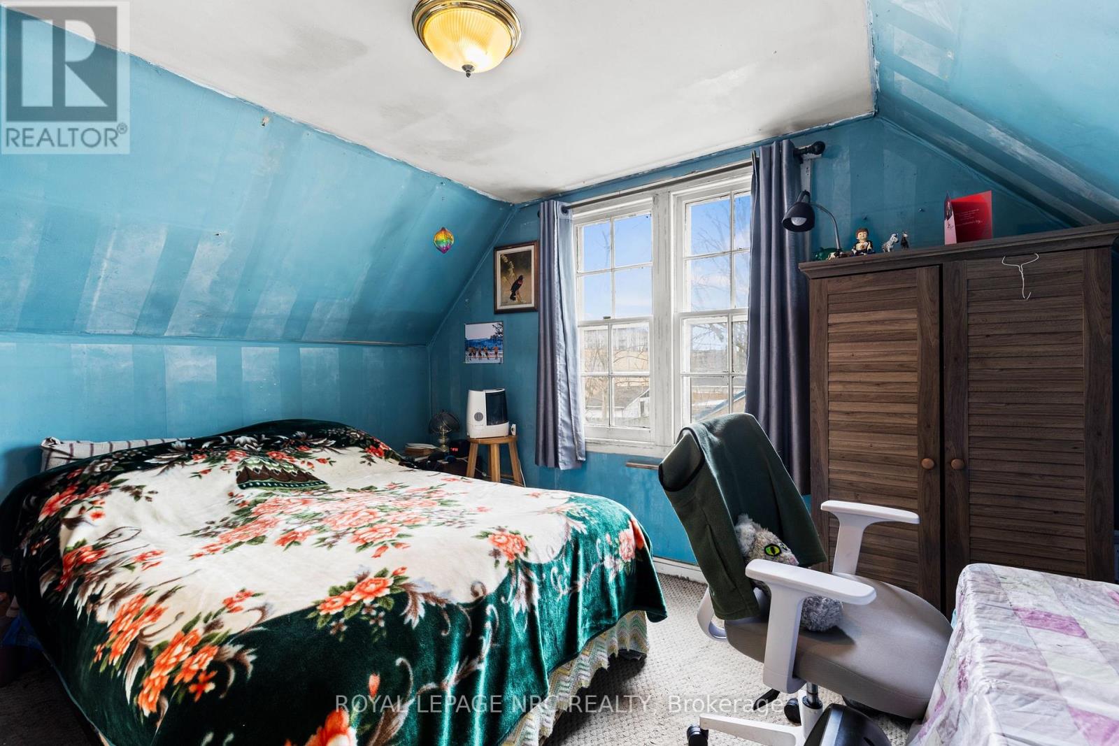 385 CROWLAND AVENUE - 16