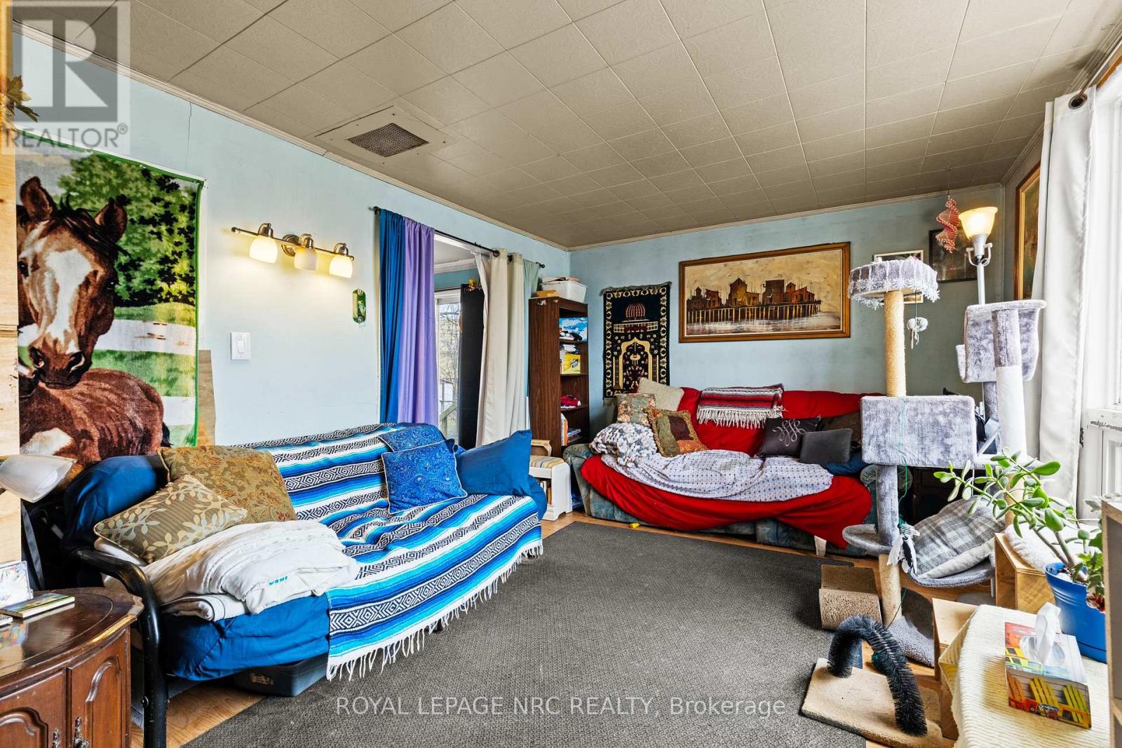 385 CROWLAND AVENUE - 8
