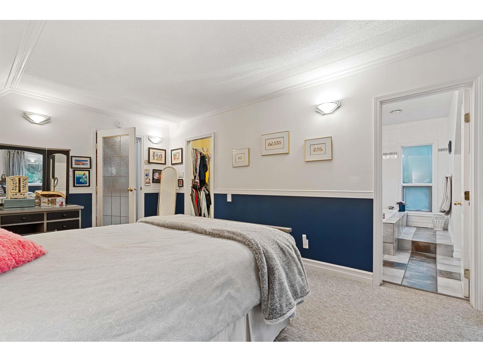 20017 FERNRIDGE CRESCENT, Langley