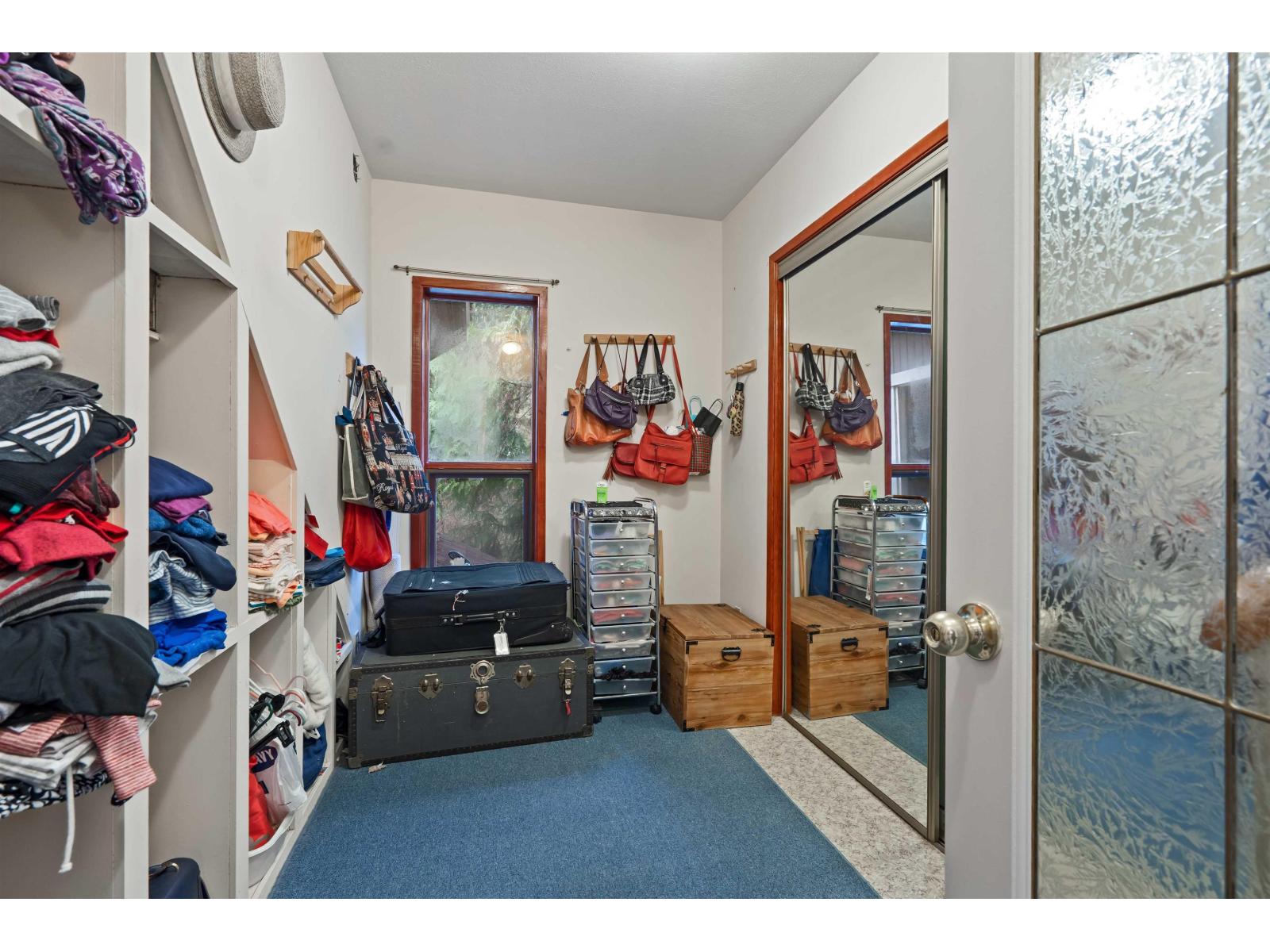 20017 FERNRIDGE CRESCENT, Langley