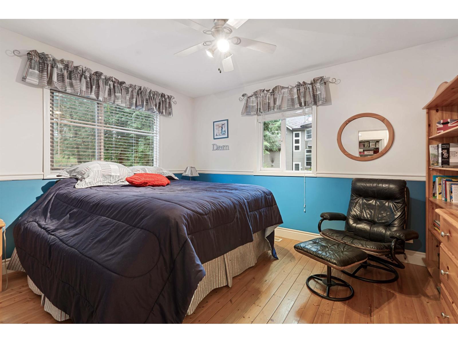 20017 FERNRIDGE CRESCENT, Langley