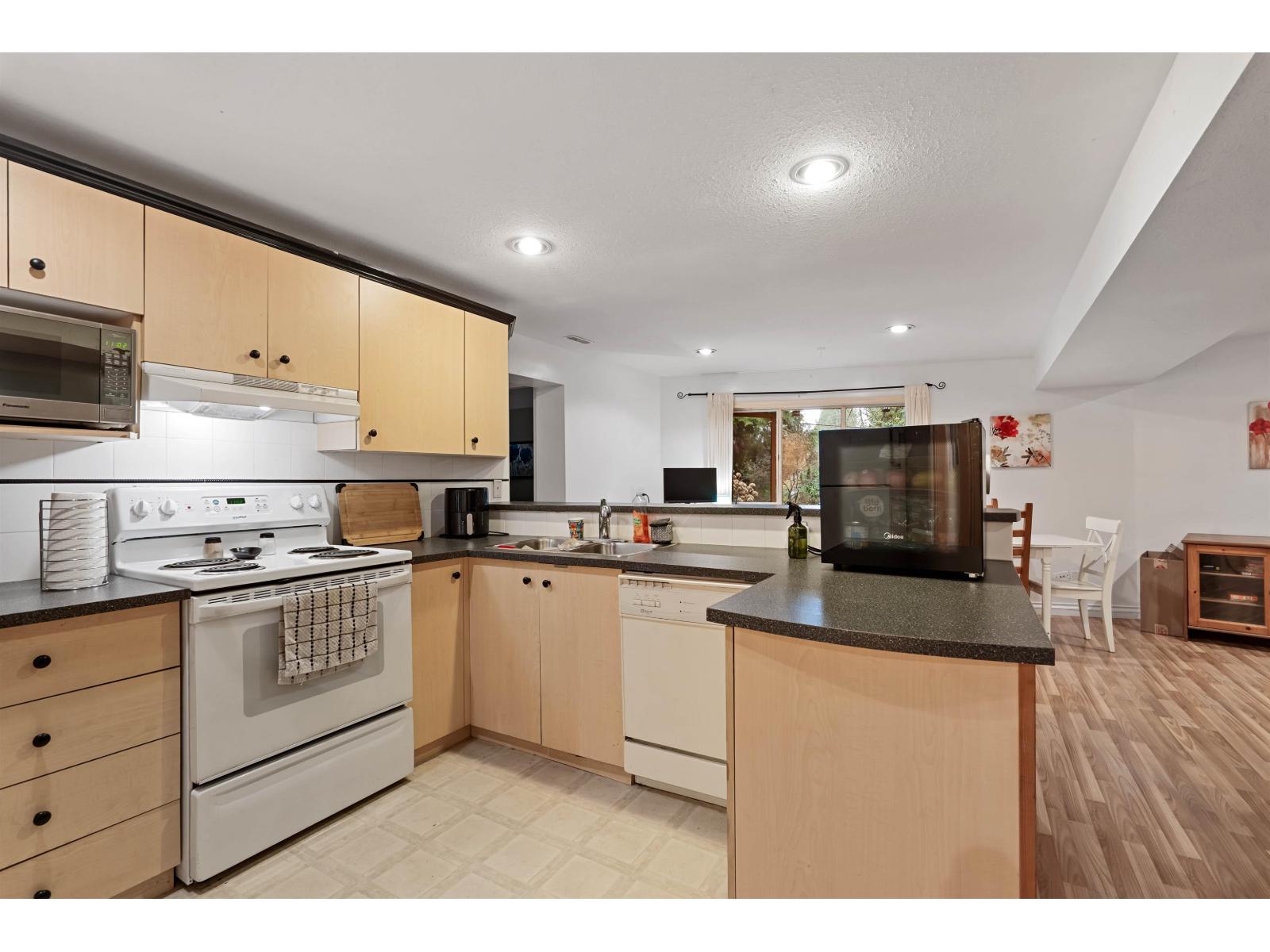 20017 FERNRIDGE CRESCENT, Langley