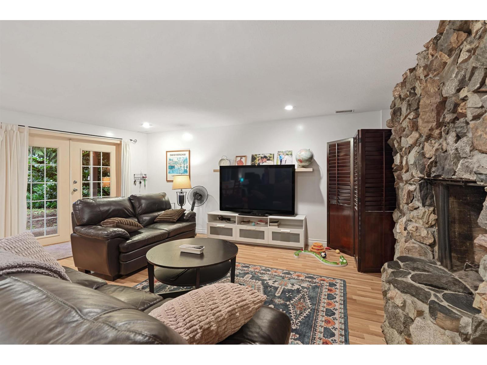 20017 FERNRIDGE CRESCENT, Langley