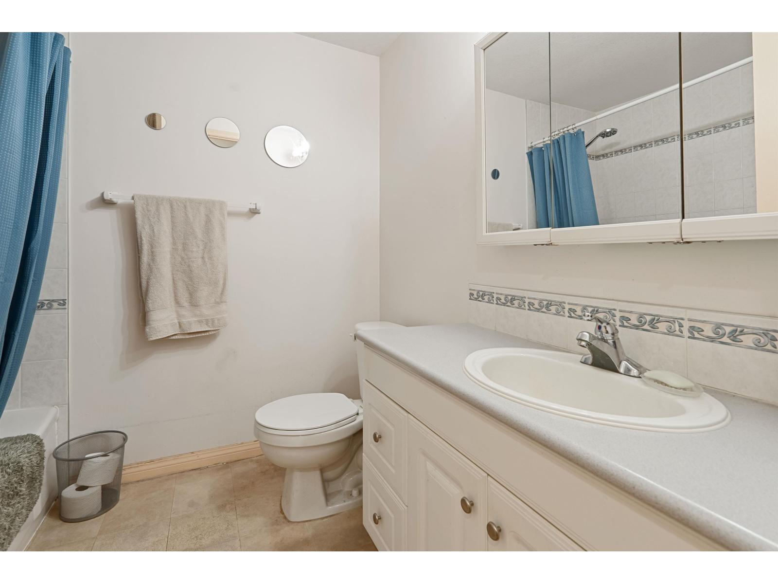 20017 FERNRIDGE CRESCENT, Langley