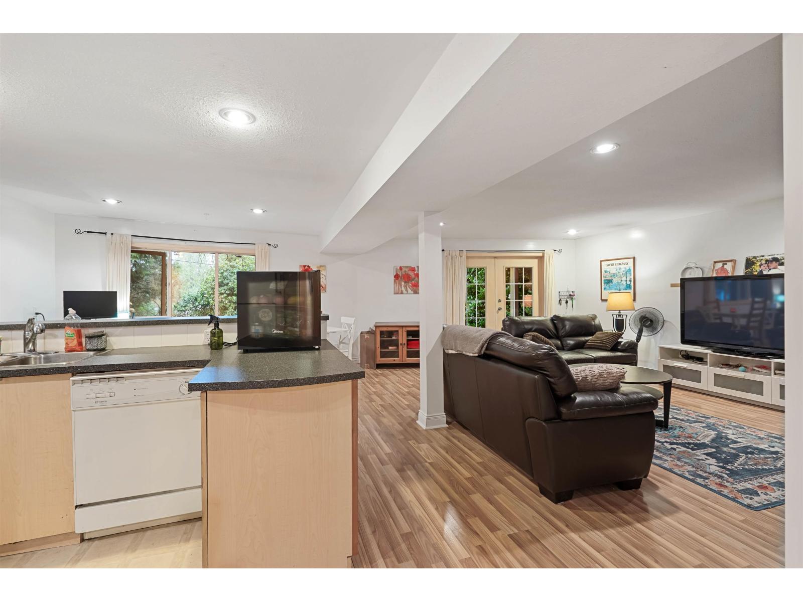 20017 FERNRIDGE CRESCENT, Langley