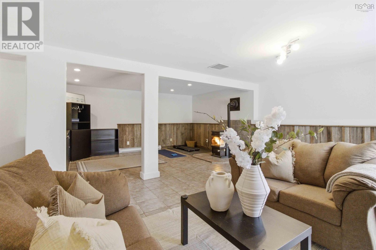 Property 20 of 28 of 165 Cavalier Drive