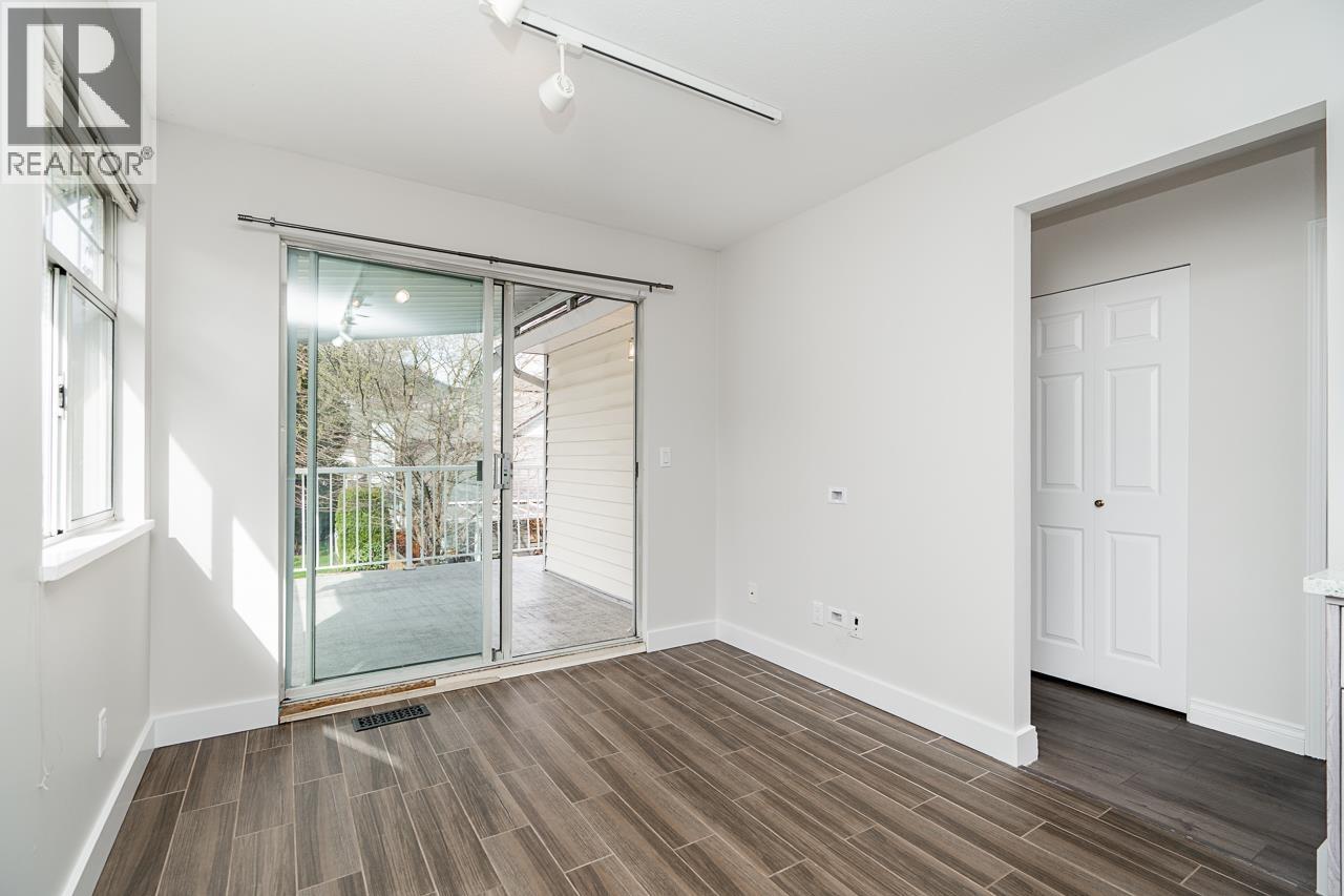 18 2865 GLEN DRIVE, Coquitlam