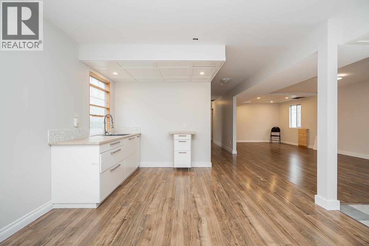 18 2865 GLEN DRIVE, Coquitlam