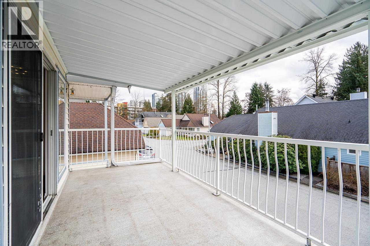 18 2865 GLEN DRIVE, Coquitlam