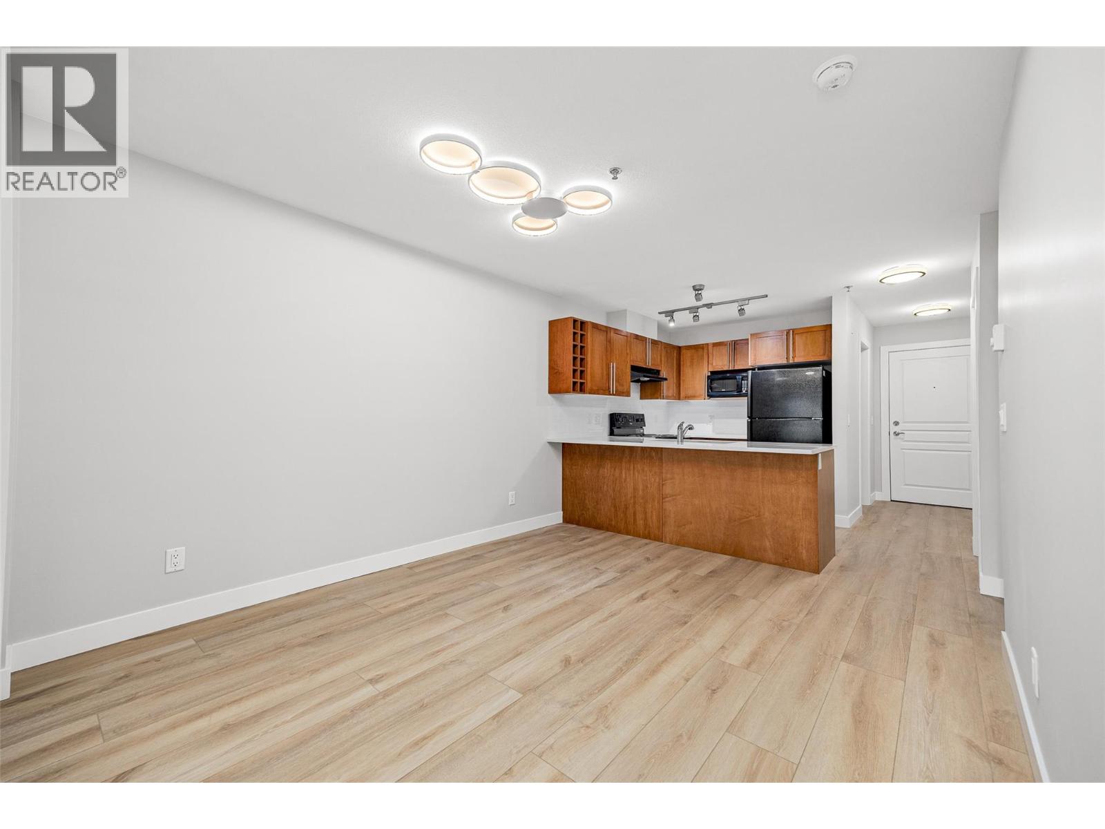 1099 Sunset Drive Unit# 237, Kelowna