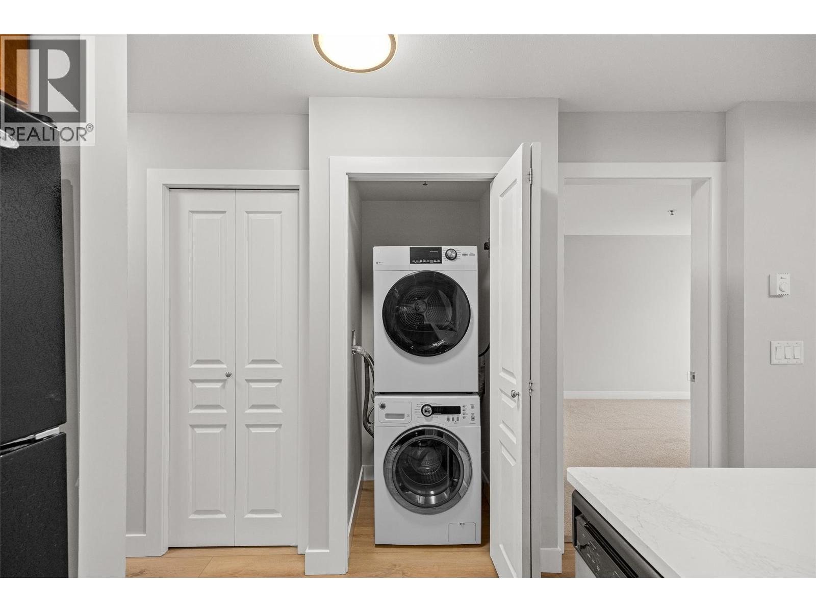 1099 Sunset Drive Unit# 237, Kelowna