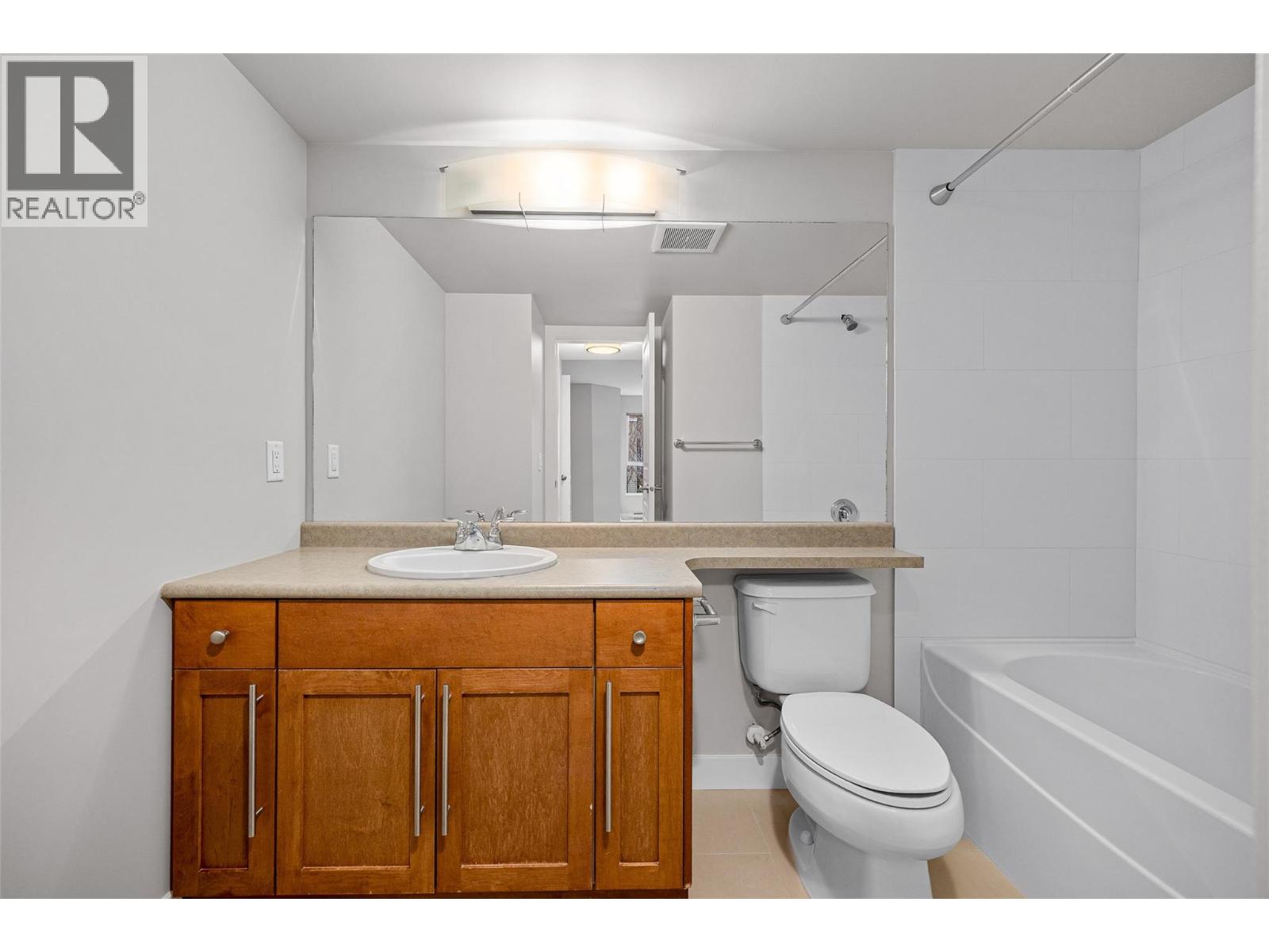 1099 Sunset Drive Unit# 237, Kelowna