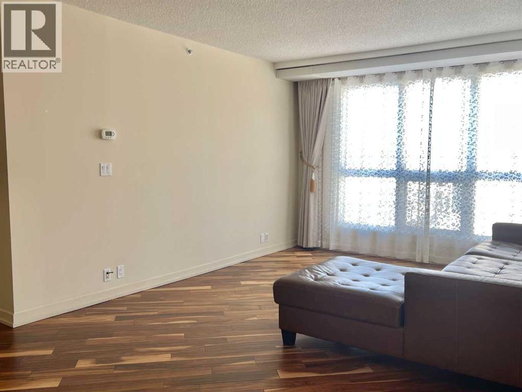 Single Family House for Sale in   Horton Road SW Haysboro Calgary 