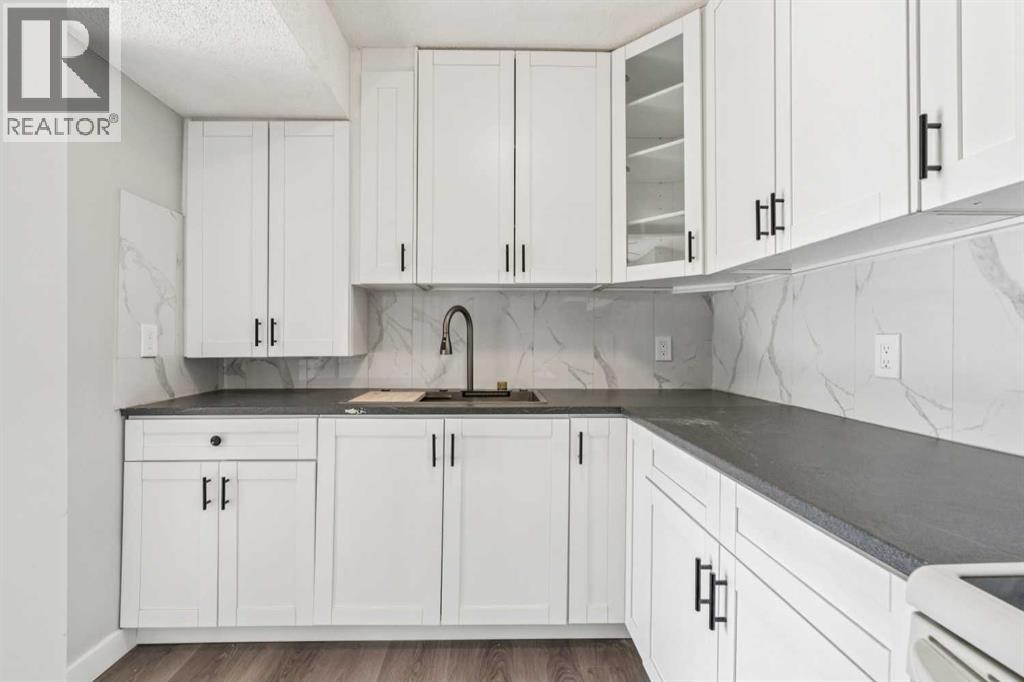 Single Family House for Sale in    Street NE Rundle Calgary 