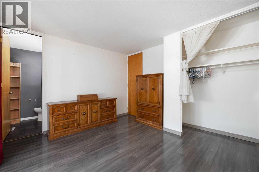 21 Ells Crescent, Fort McMurray