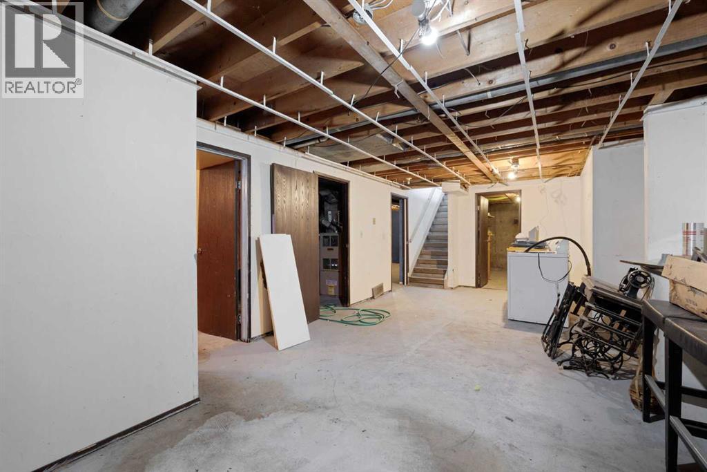 21 Ells Crescent, Fort McMurray