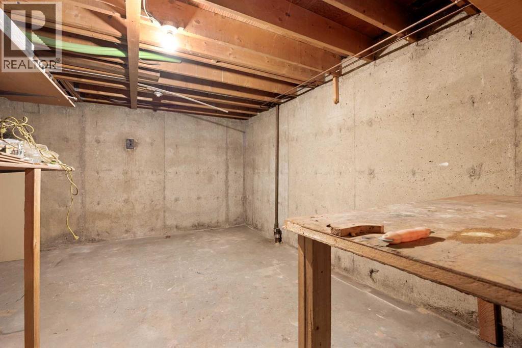 21 Ells Crescent, Fort McMurray