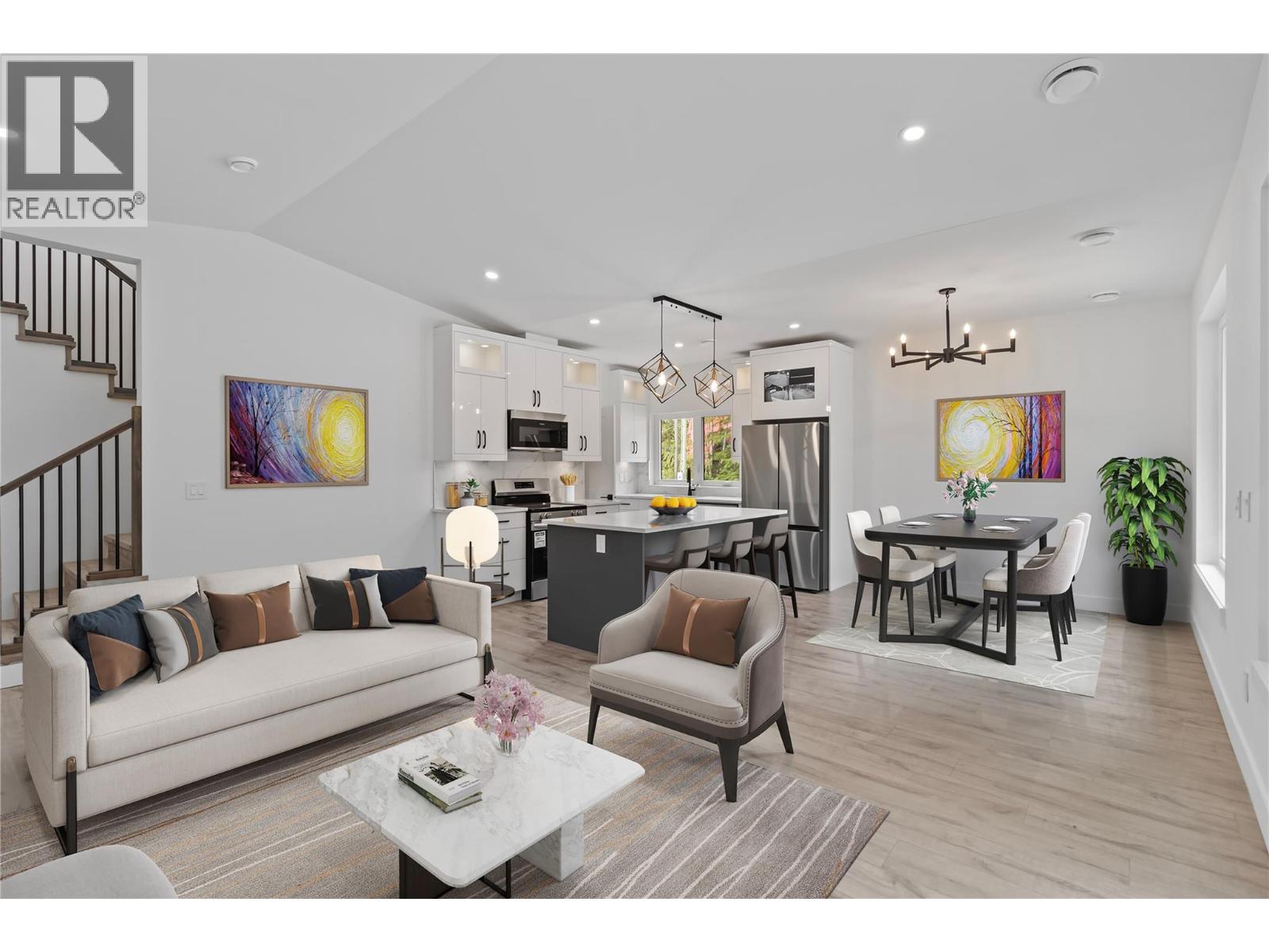 7670 Mountain Drive, Anglemont