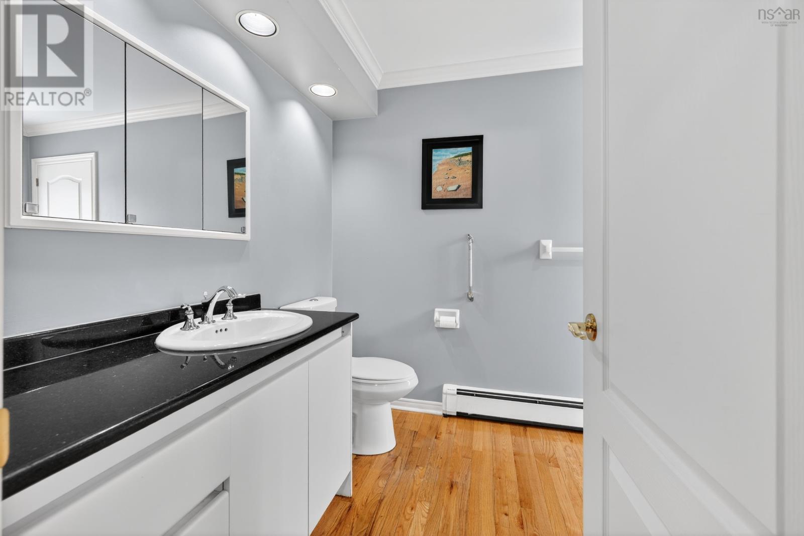 Property 8 of 36 of 28 OLD KINGS Road