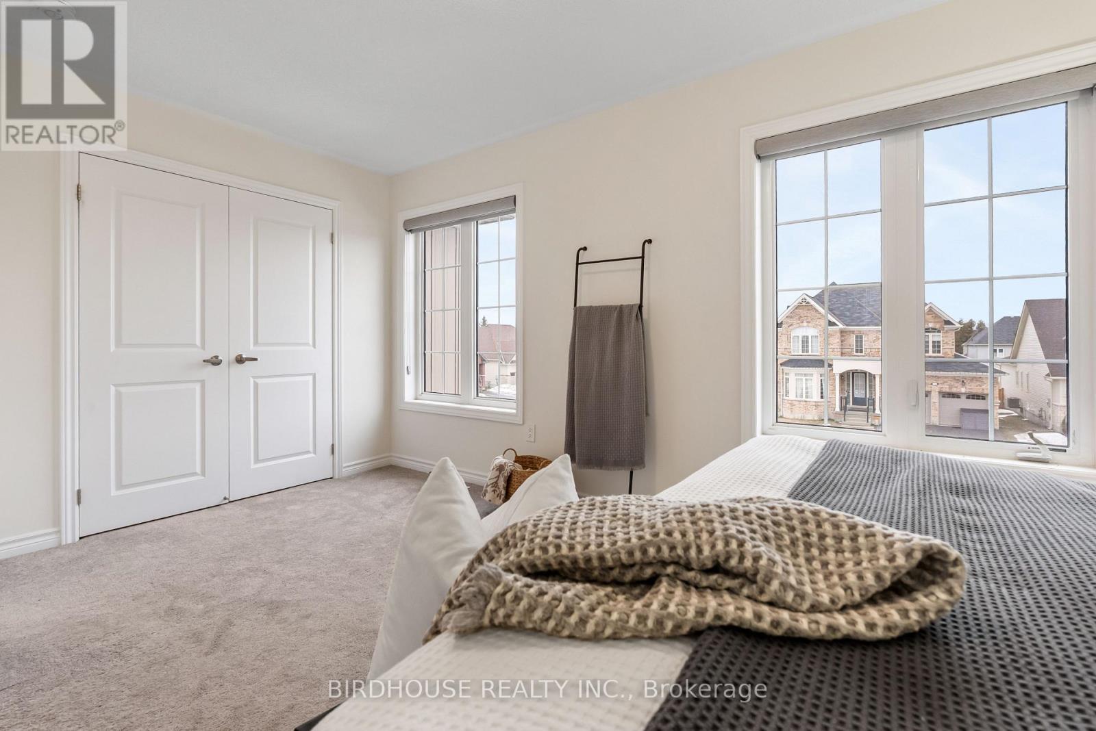 53 HANCOCK CRESCENT — photo 22