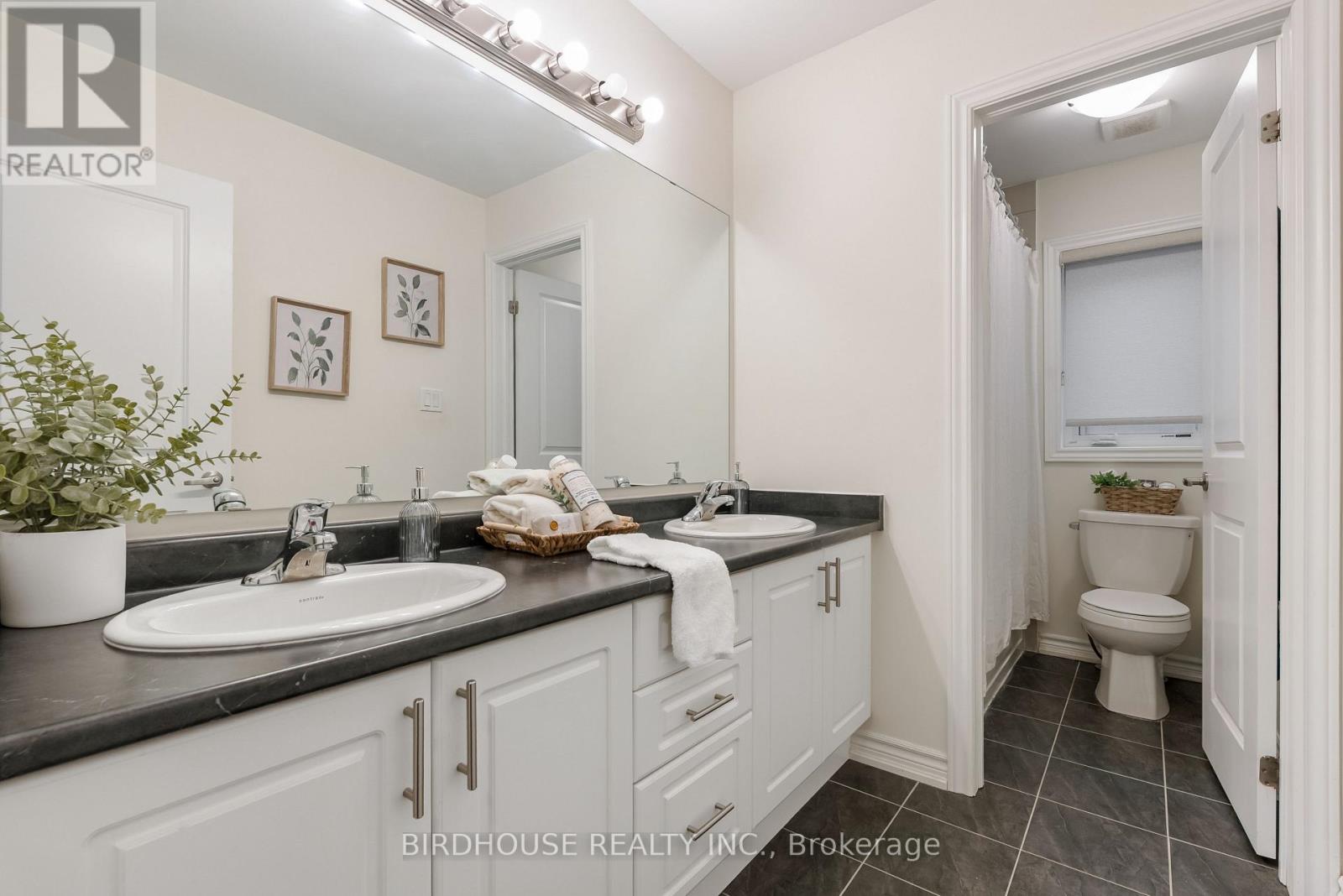 53 HANCOCK CRESCENT — photo 23