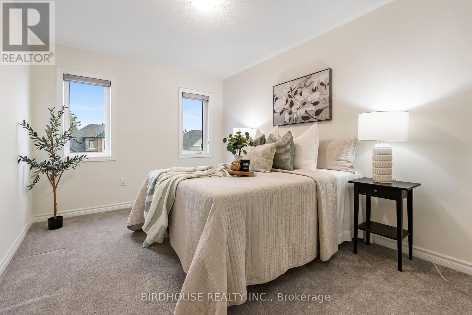 53 HANCOCK CRESCENT — photo 24