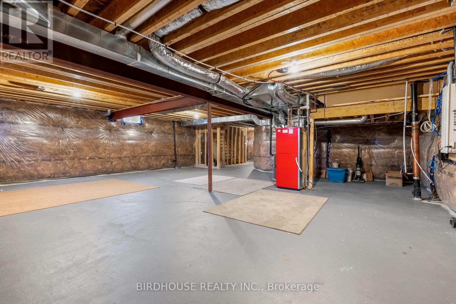 53 HANCOCK CRESCENT — photo 33