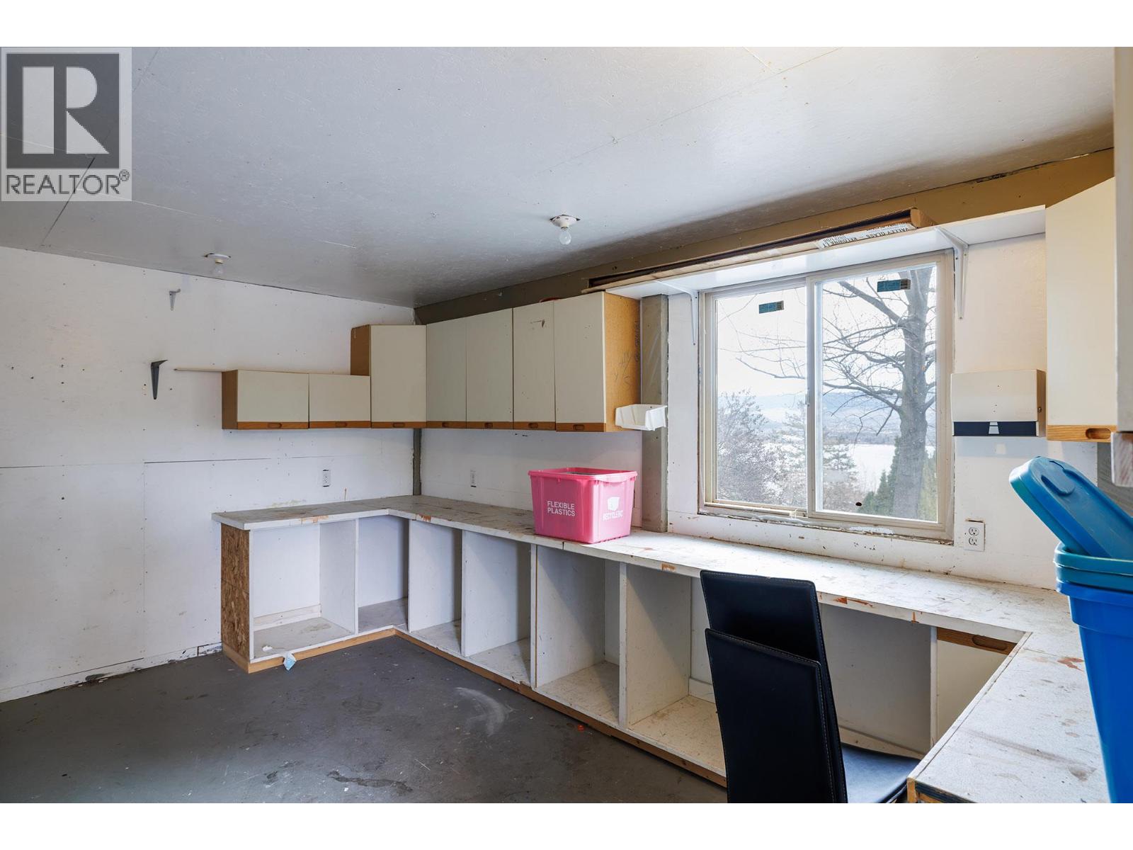 2661 Lakeridge Road, West Kelowna