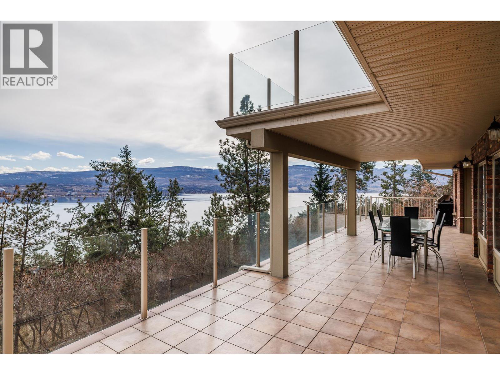 2661 Lakeridge Road, West Kelowna