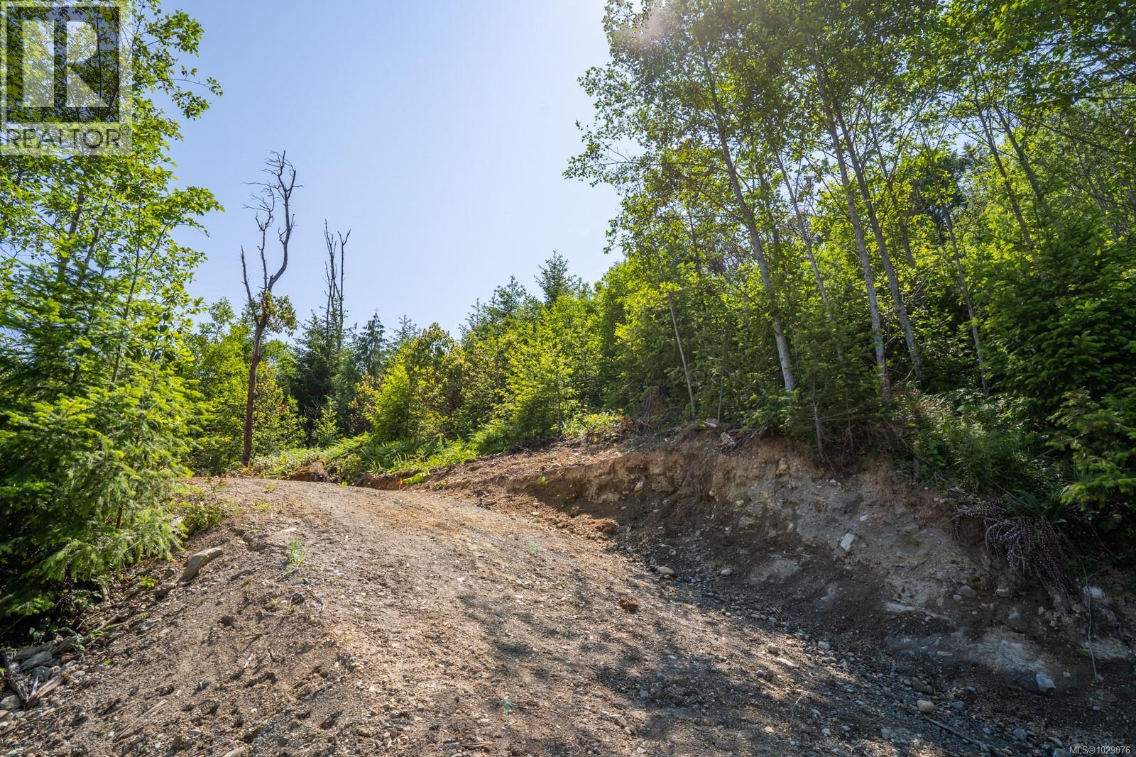 4985 Broad Ridge Pl, Lantzville