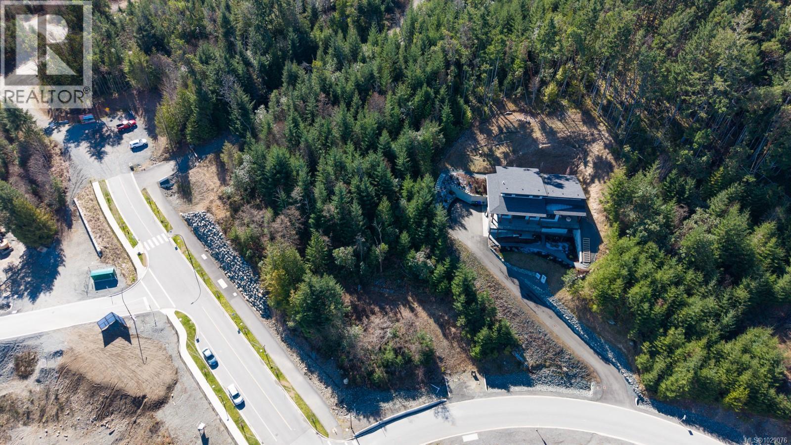 4985 Broad Ridge Pl, Lantzville