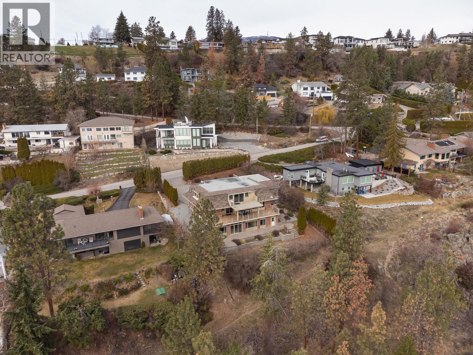 2661 Lakeridge Road, West Kelowna