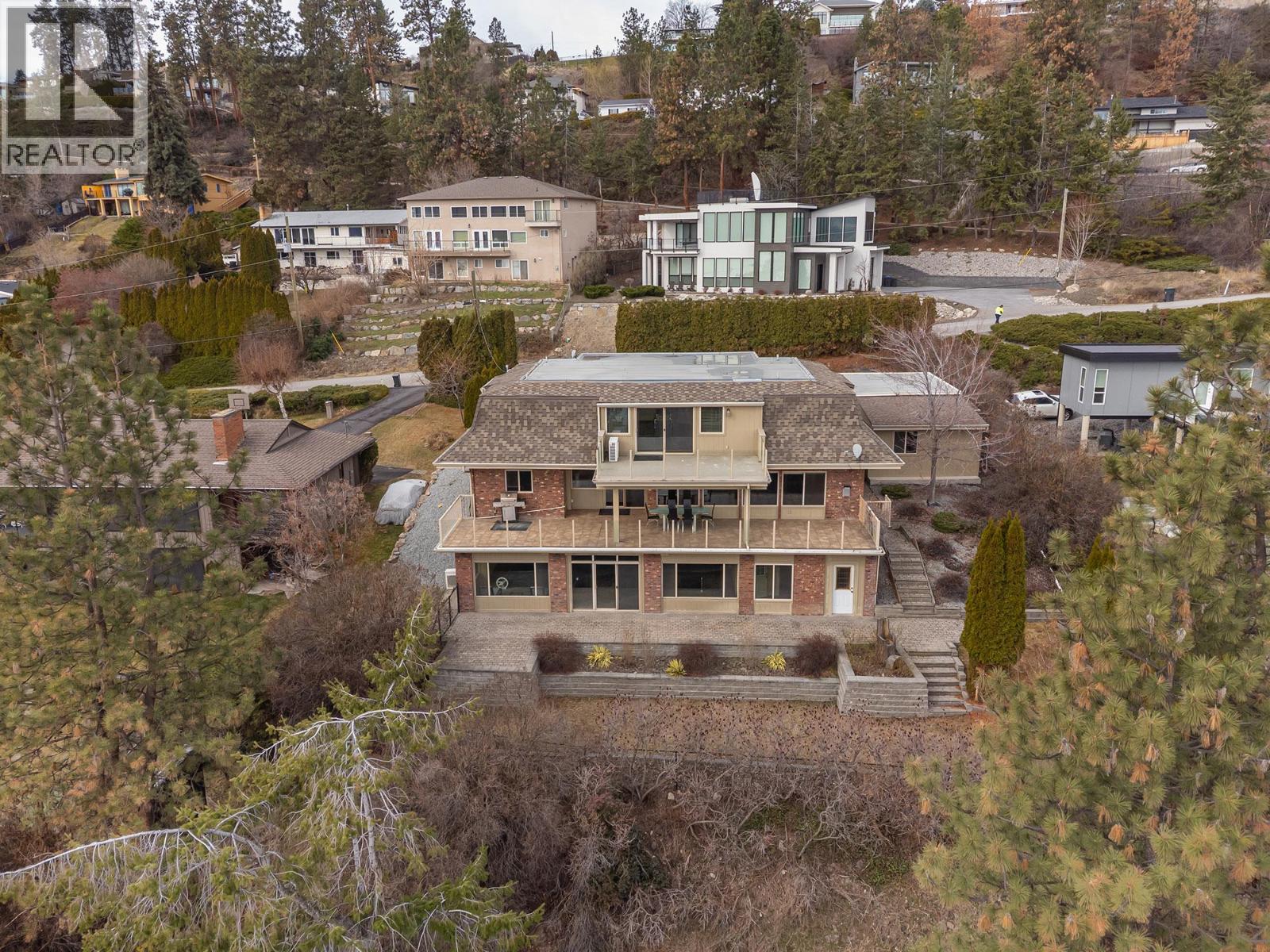 2661 Lakeridge Road, West Kelowna