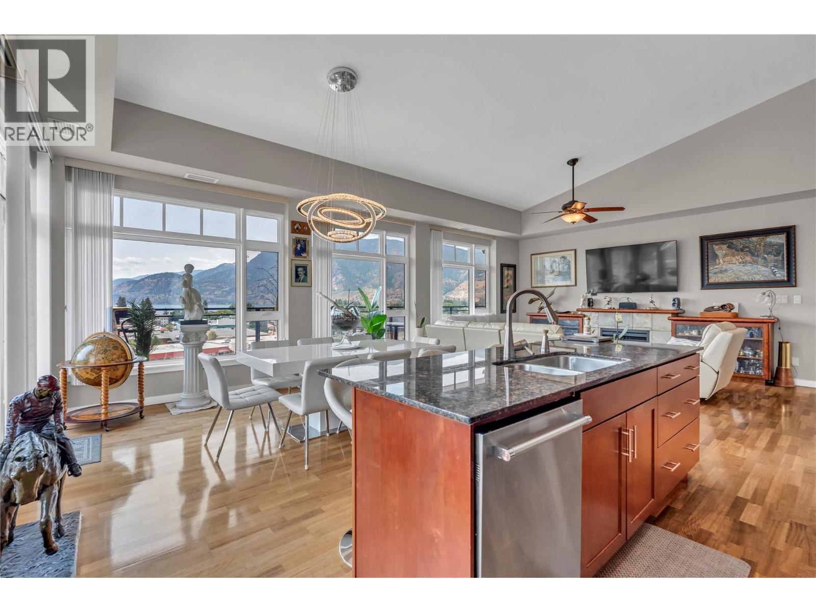 3301 Skaha Lake Road Unit# 803, Penticton