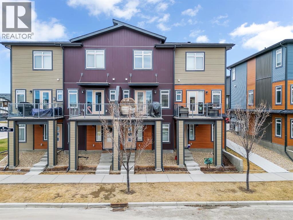 Single Family House for Sale in  Sage Bluff Gate NW Sage Hill Calgary 