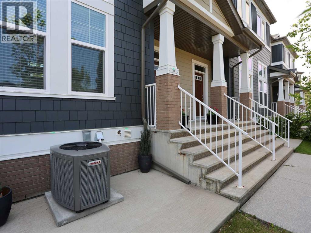Single Family House 4 Level for Sale in  Evanston Square NW Evanston Calgary 