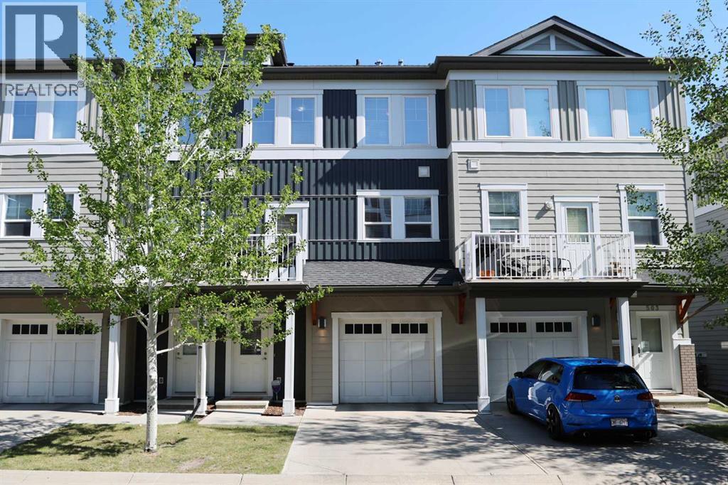 Single Family House 4 Level for Sale in  Evanston Square NW Evanston Calgary 