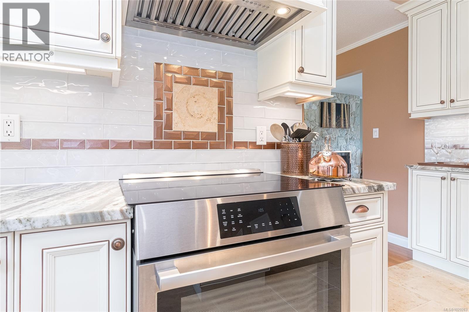  4243 Maimie Place, Saanich