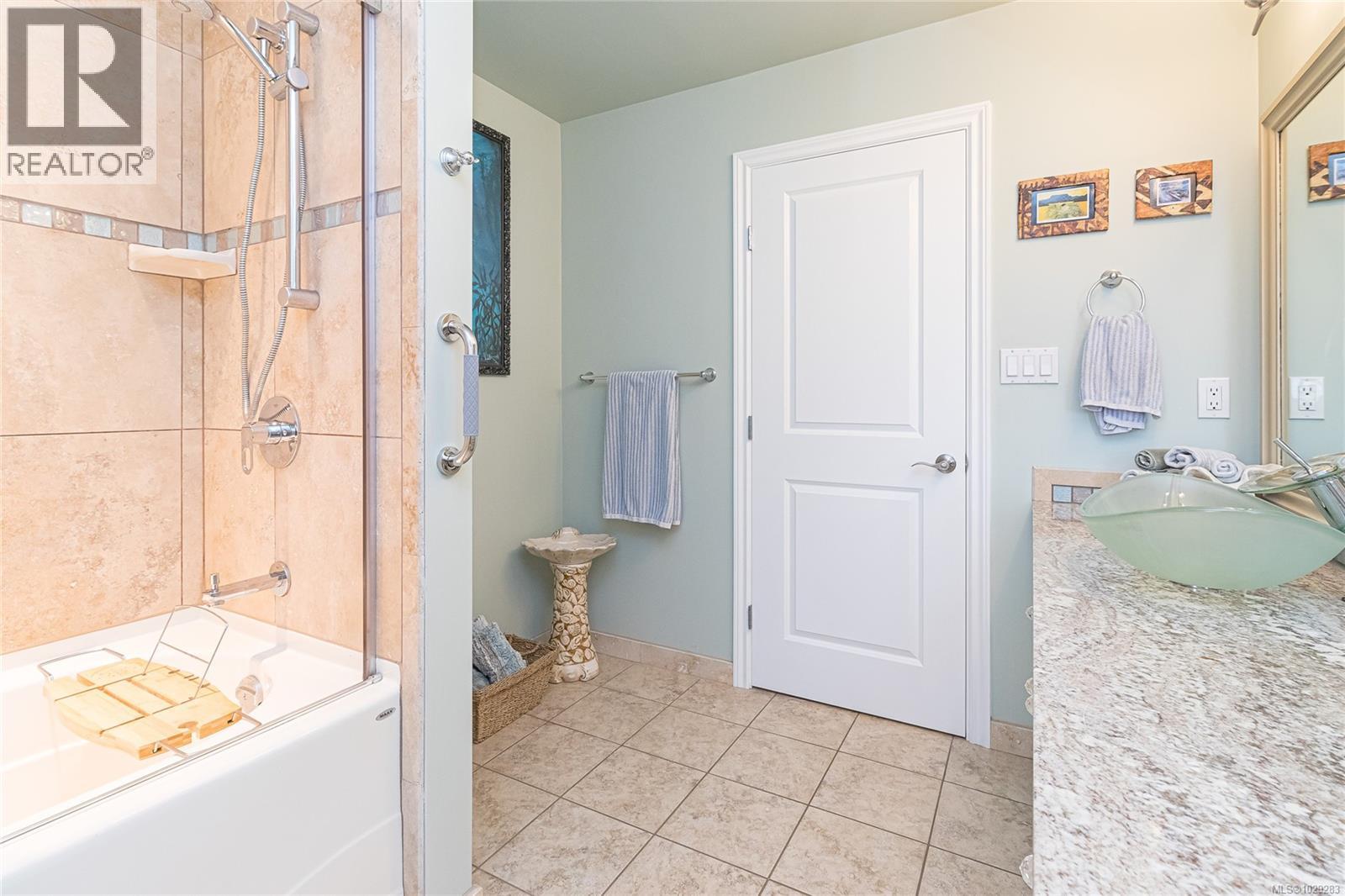  4243 Maimie Place, Saanich