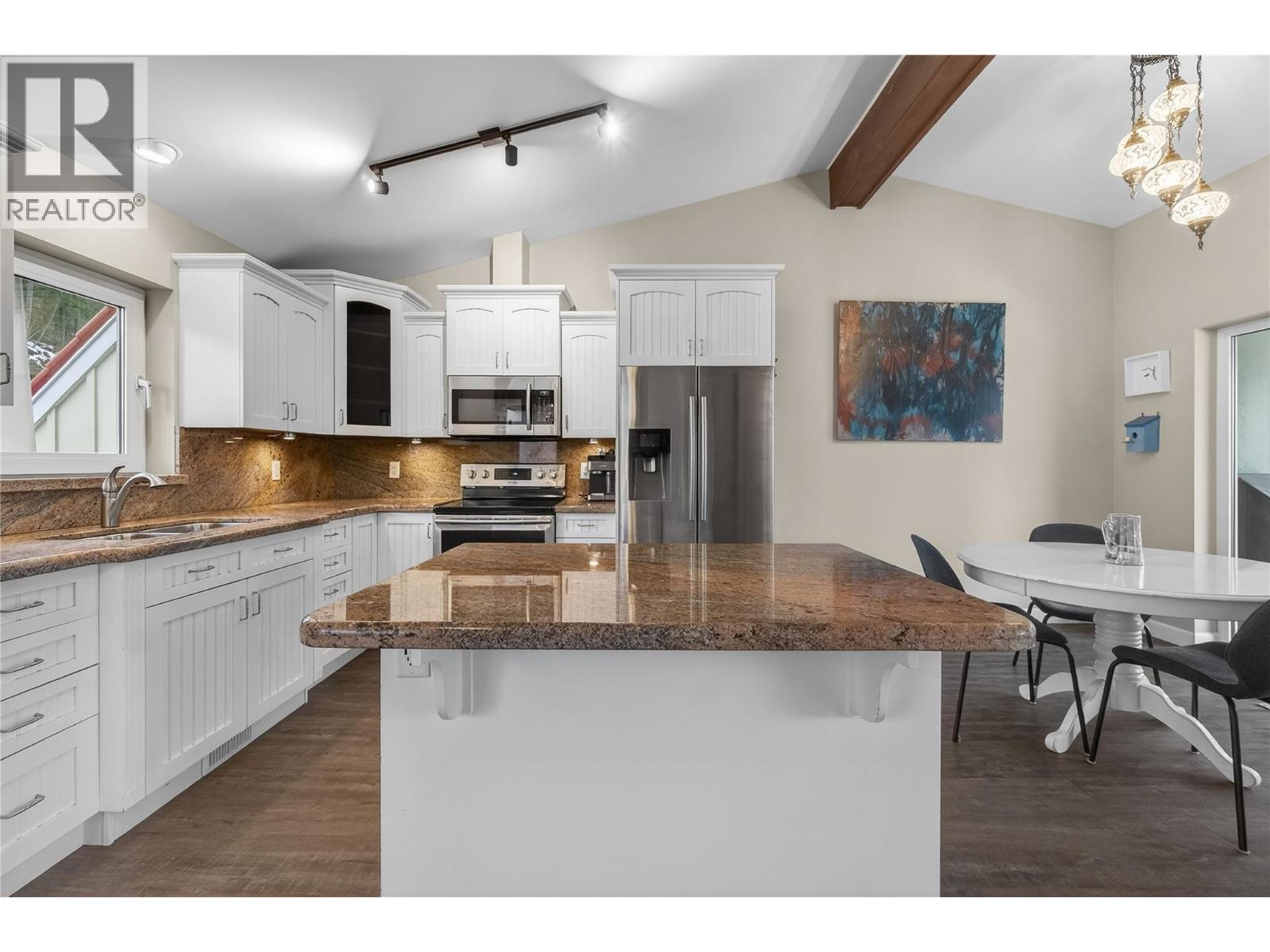 500 Old Spallumcheen Road Unit# 203, Sicamous