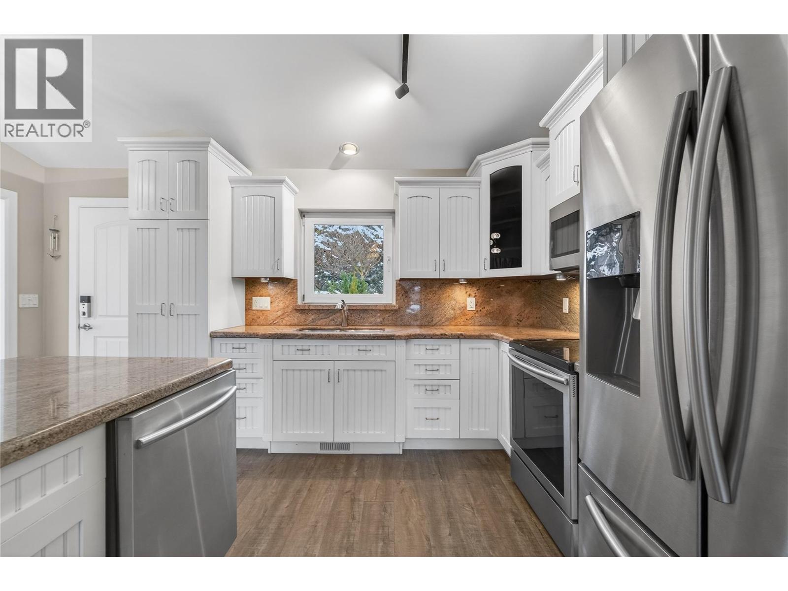 500 Old Spallumcheen Road Unit# 203, Sicamous