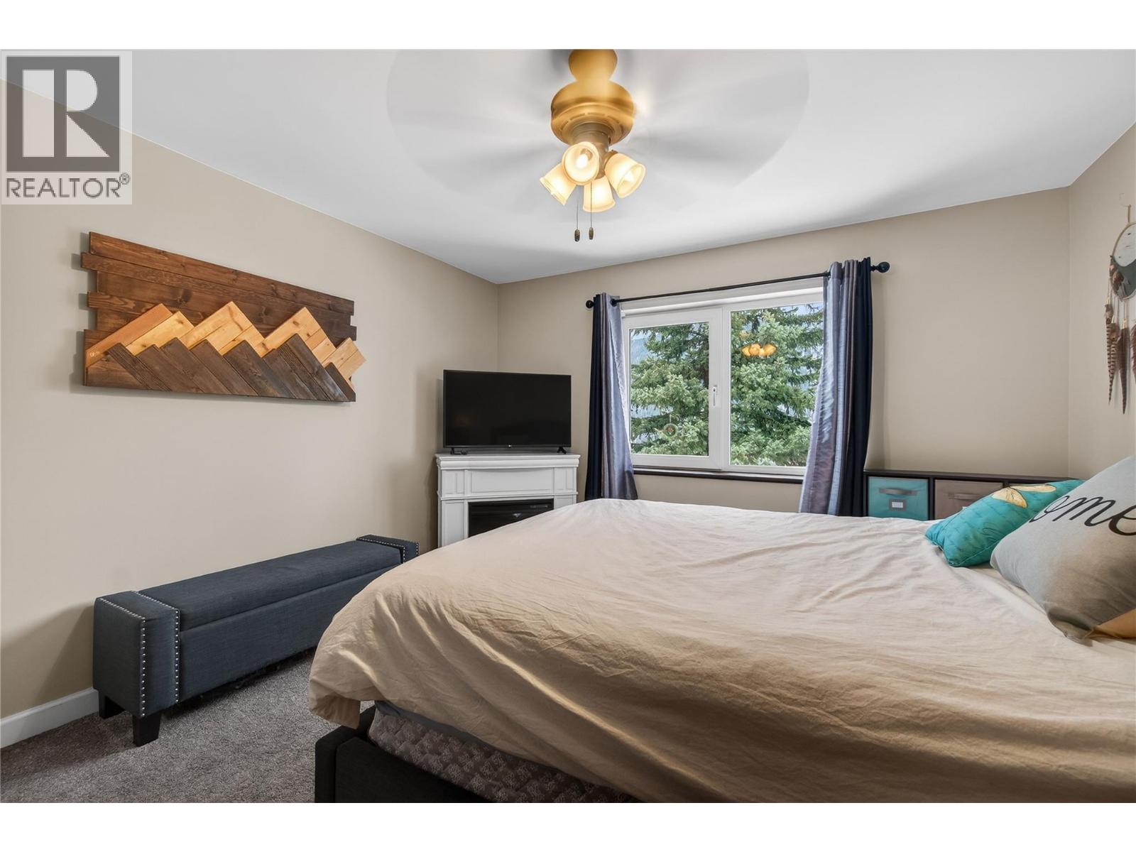 500 Old Spallumcheen Road Unit# 203, Sicamous