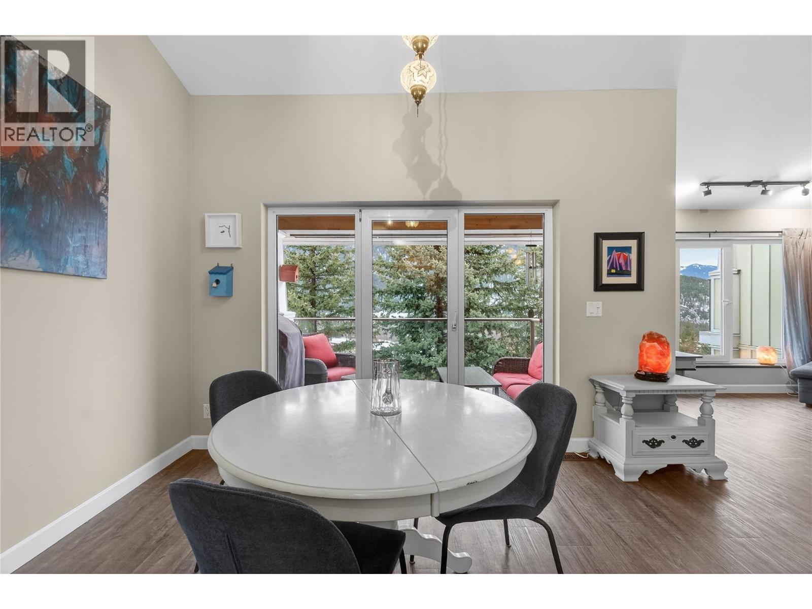 500 Old Spallumcheen Road Unit# 203, Sicamous