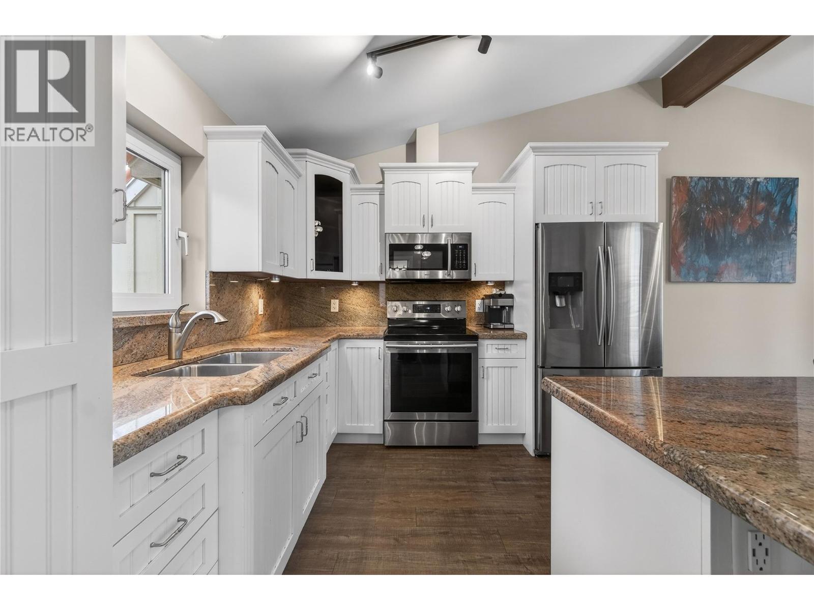 500 Old Spallumcheen Road Unit# 203, Sicamous