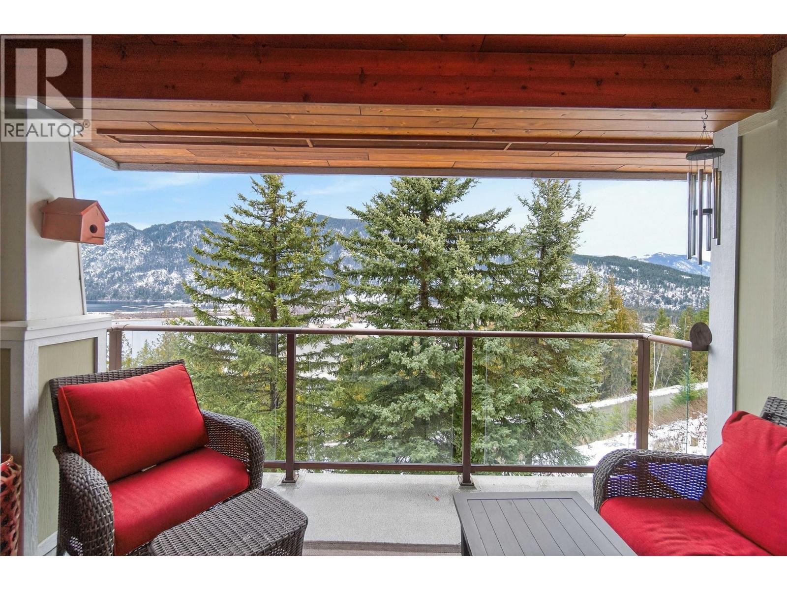 500 Old Spallumcheen Road Unit# 203, Sicamous